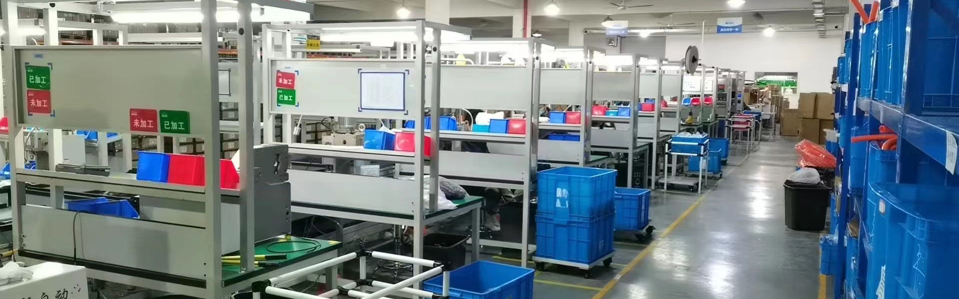 Creaxio autós akkumulátortöltő